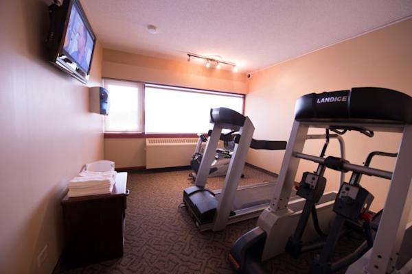 Assiniboine Gordon Inn On The Park ウィニペグ エクステリア 写真